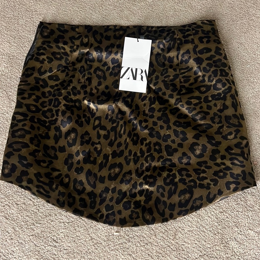 Zara Leopard Mini Skirt Medium NWT